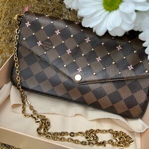 Louis Vuitton Damier Ebene Pochette felicie